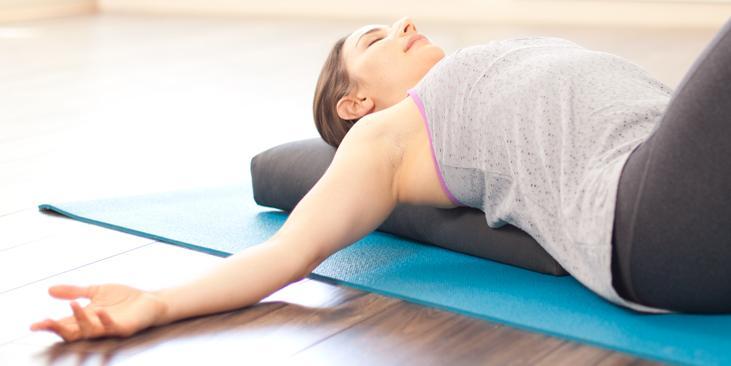 Halfmoon - Feeling full? Yoga to the rescue