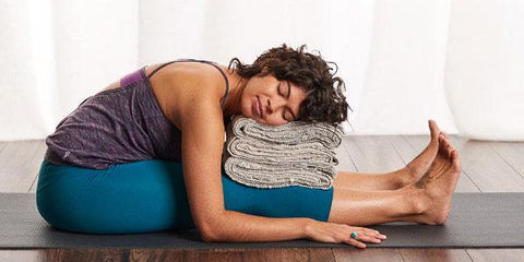 Halfmoon - How to Use a Yoga Blanket